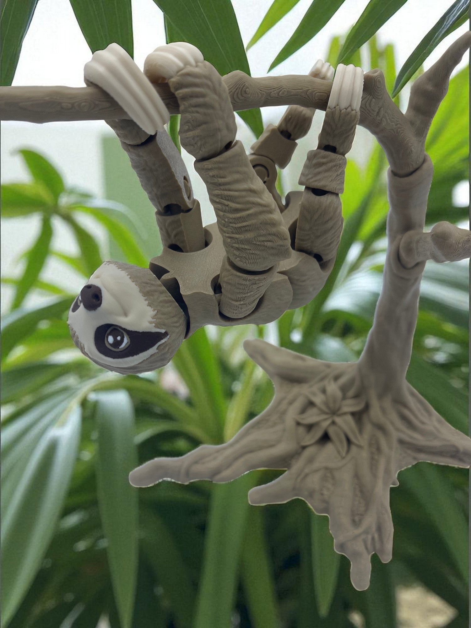 Sloth in tree
